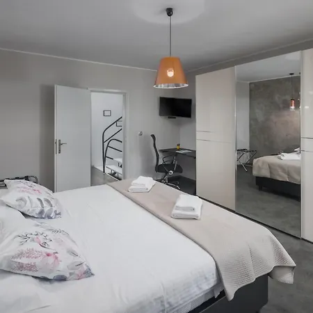 Bella, With Heated Pool Cerovlje