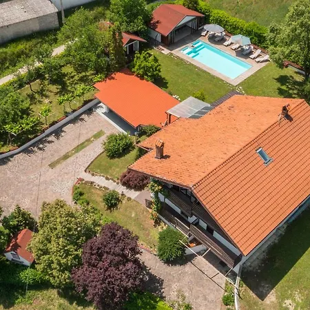 Bella, With Heated Pool Villa Cerovlje