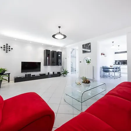 Bella, With Heated Pool * Cerovlje