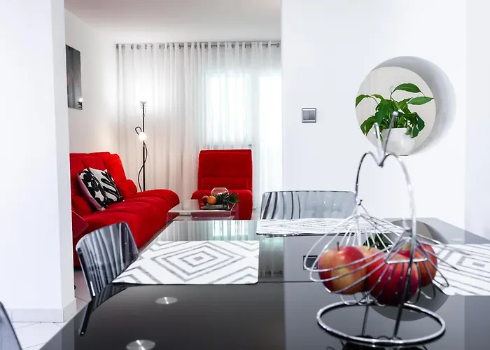 Bella, With Heated Pool Villa