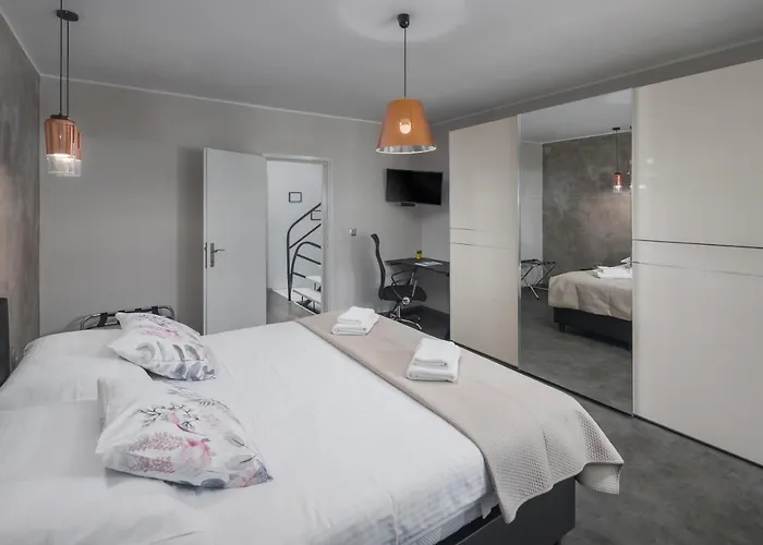 Bella, With Heated Pool Cerovlje