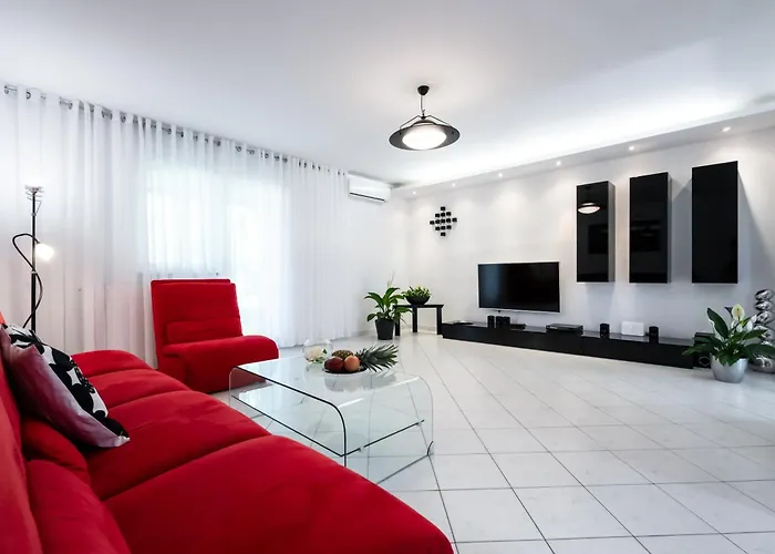 Bella, With Heated Pool Cerovlje